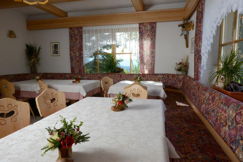 Albergo Garni' Aurora Tret Экстерьер фото